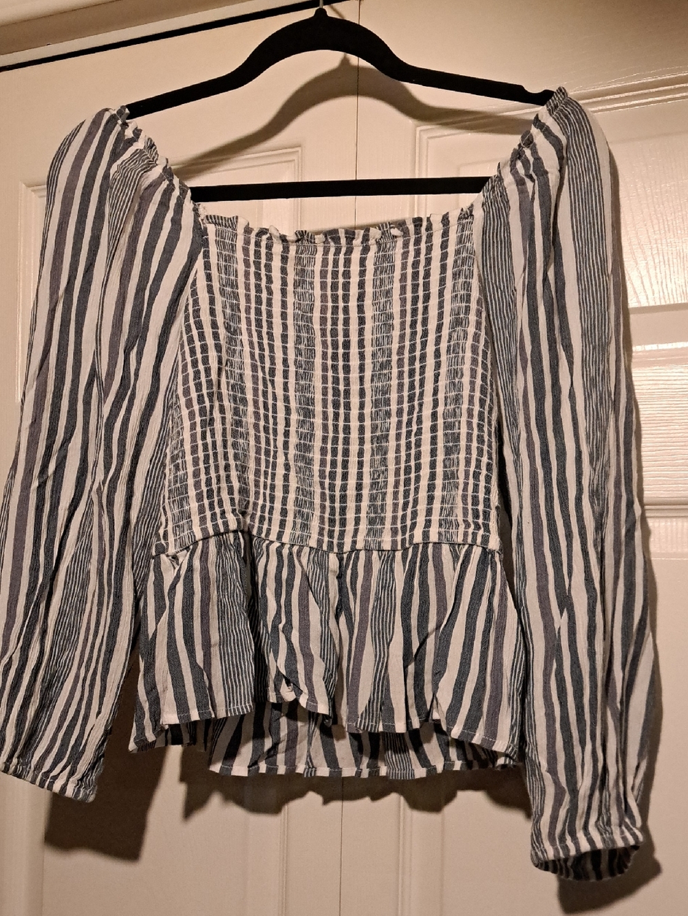 🦅American Eagle-Womans Striped On/Off the shoulder Top Classic Summer Or Fall